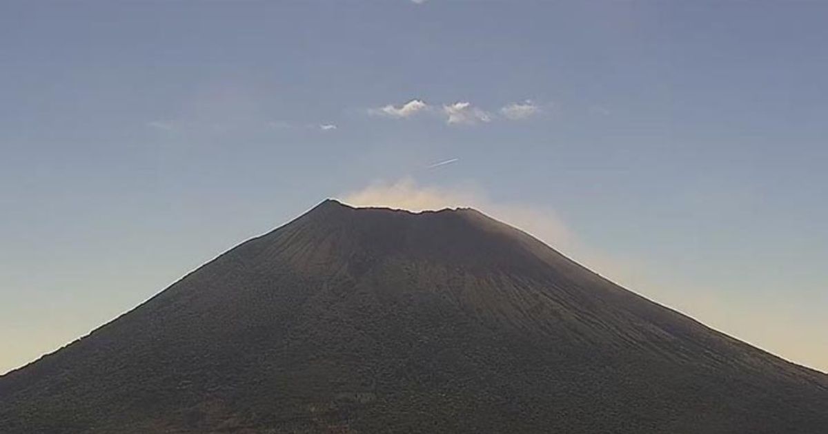 Volcán Chaparrastique de El Salvador registra emisión de pulsos de gases