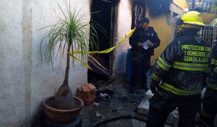 translated from Spanish: 2 alleged robbers poisoned in Guadalajara die die Guadalajara.-