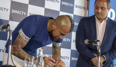 translated from Spanish: Arturo Vidal llega a Chile para firmar como principal rostro deportivo de DirecTV