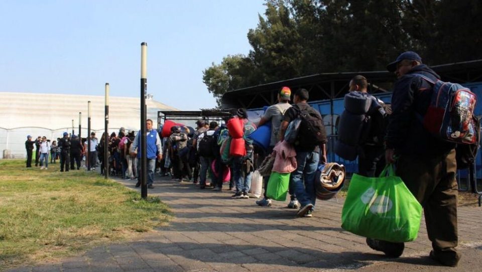 Caravana migrante que permanecía en CDMX dejará albergue