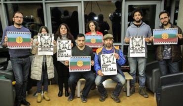 translated from Spanish: Chileans abroad in protest at murder of Camilo Catrillanca