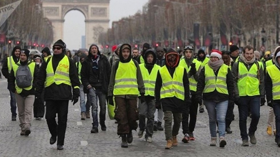 Contabilizan 10 muertes tras manifestaciones de "Chalecos Amarillos" en Francia