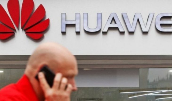 translated from Spanish: Do you retaliate China following arrest of Huawei Executive?