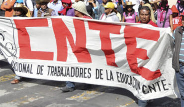 translated from Spanish: Educational sectors paralyzed work in Michoacan