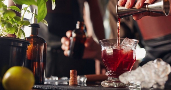 Los bartenders se hacen cada vez más populares: “Los chef pasaron de moda”