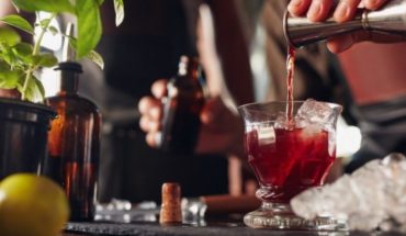 translated from Spanish: Los bartenders se hacen cada vez más populares: “Los chef pasaron de moda”