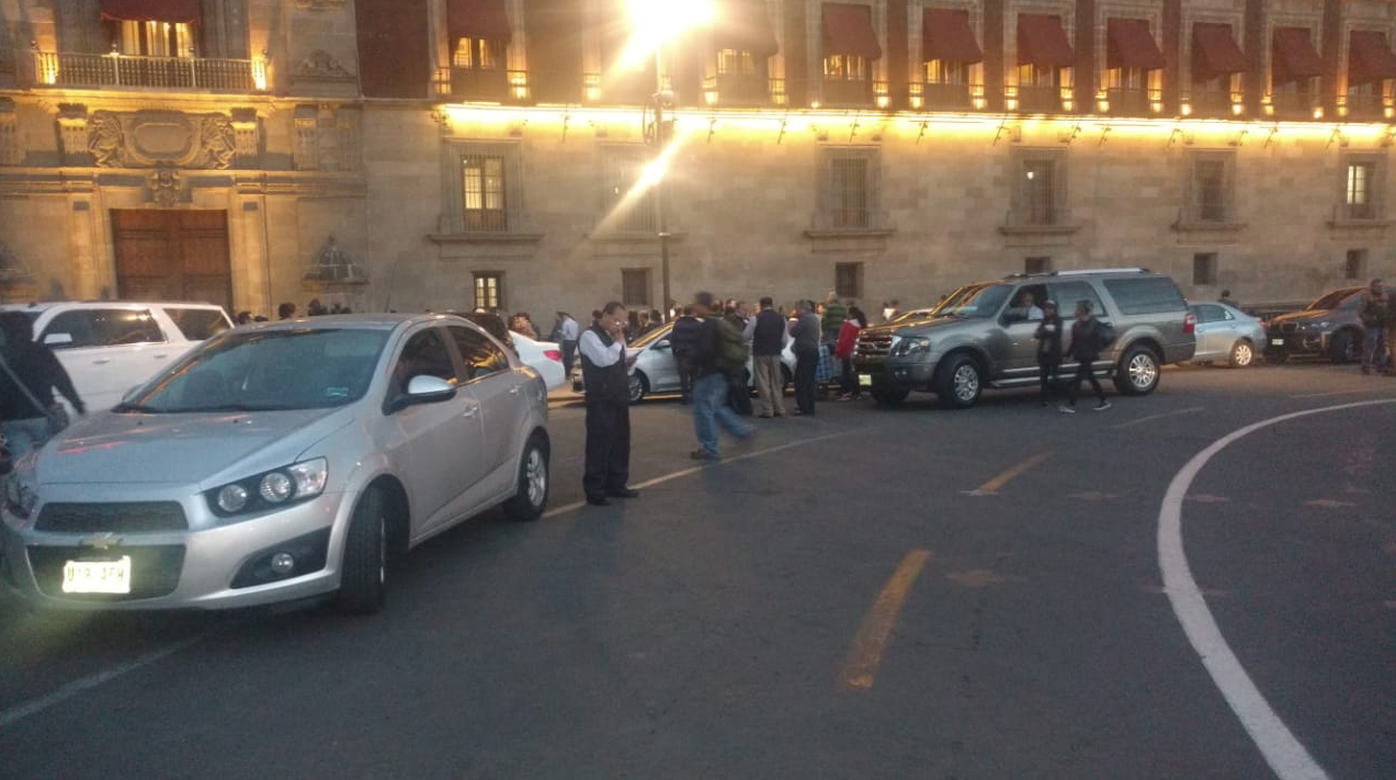 Morena legislators are parked instead banned Front National Palace
