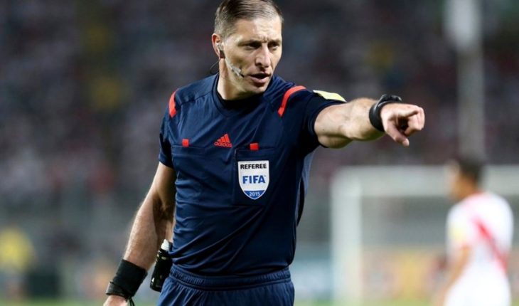 translated from Spanish: Néstor Pitana, of questioned in Argentina best referee in the world