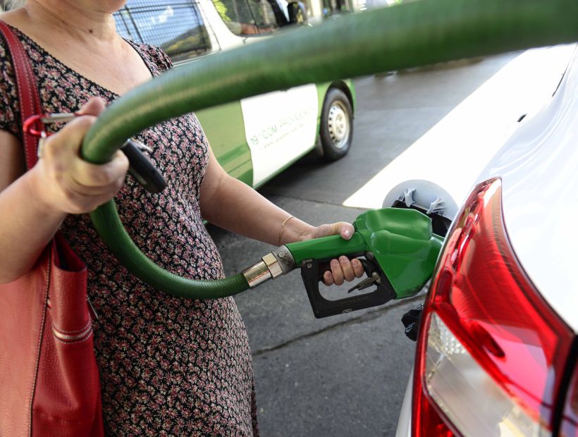 Para cerrar el año: bencinas tendrán su décima baja consecutiva desde este jueves