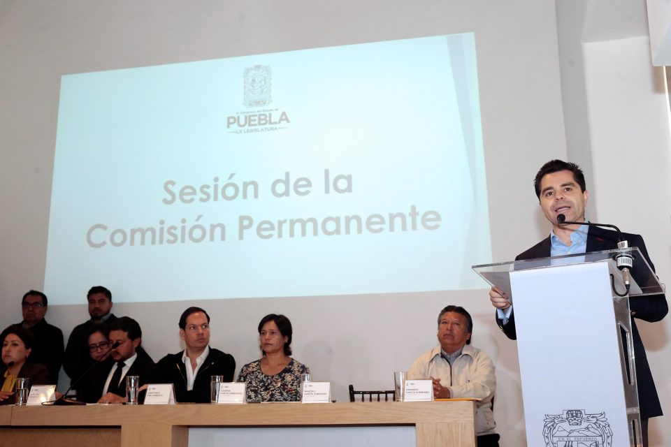 Prevén nombrar a gobernador interino de Puebla entre el 2 y 3 de enero