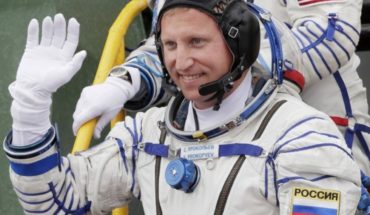 translated from Spanish: Rusia investiga hueco en nave rusa en la estación espacial