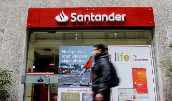 translated from Spanish: Santander entrega mandato para vender participación en Transbank, Redbanc y Nexus