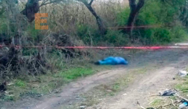 translated from Spanish: The corpse of a man was located in La Palma from Cuitzeo, Michoacan