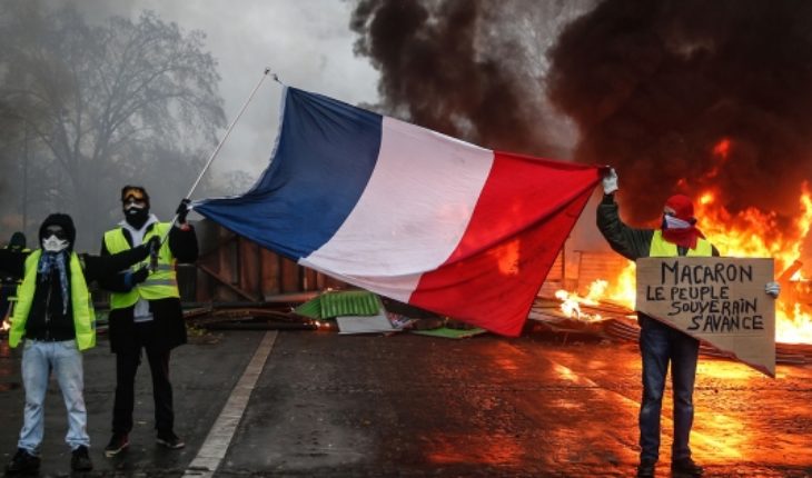 Trump no debería burlarse de los disturbios de París