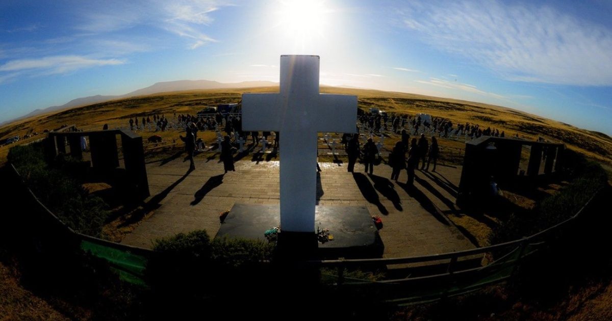 They identified a new Argentine soldier fallen in Malvinas and there are 106
