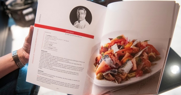 Un libro recopila recetas saludables de reconocidos chefs contra el cáncer