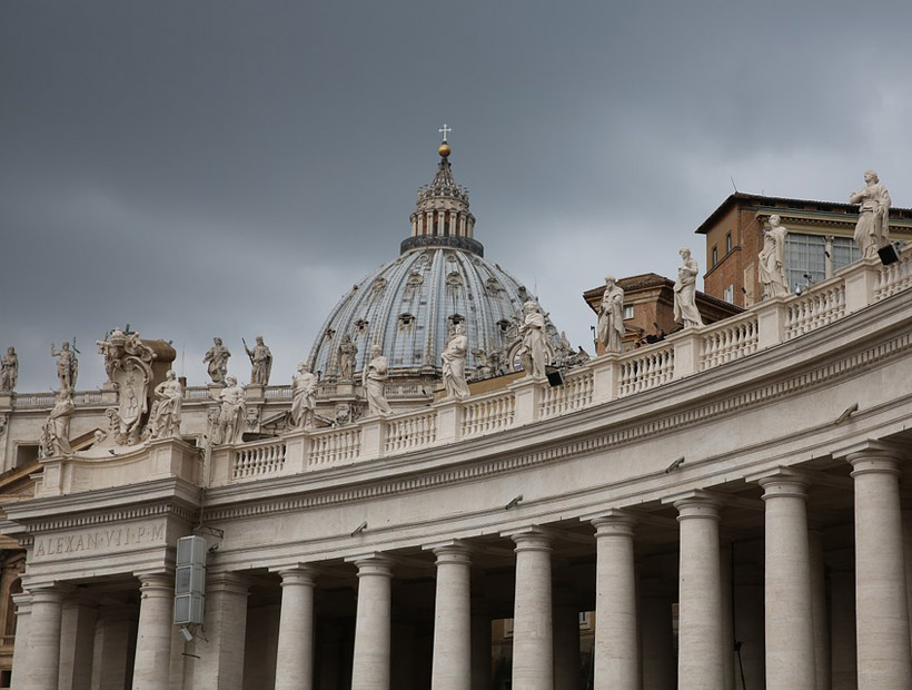 Vaticano pidió a las conferencias episcopales que se reúnan con víctimas de abuso