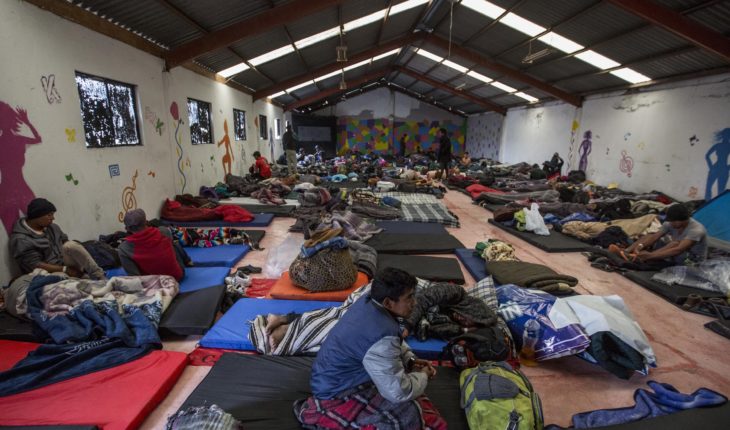 translated from Spanish: What are the occupations of migrants traveling in the caravan