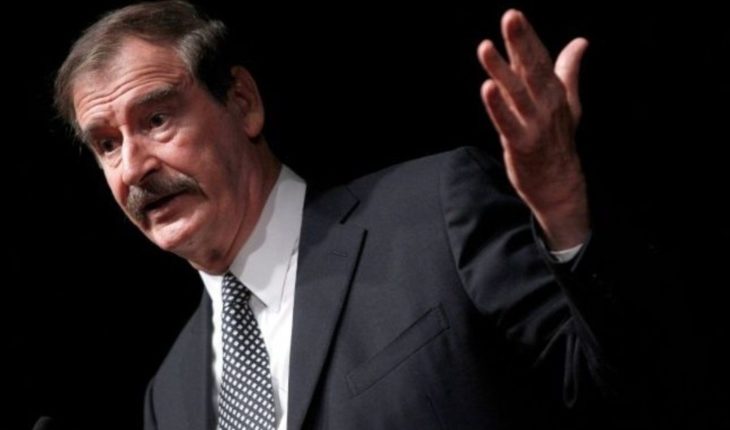 Acusa AMLO que Vicente Fox eliminó medida para evitar robo de gasolinas