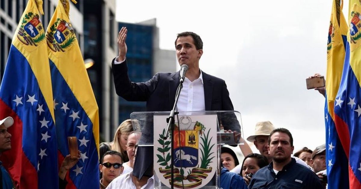 Al grito de "si se puede", Guaidó pidió el "cese de la usurpación"