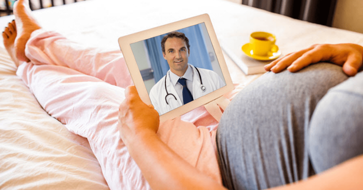Atención de médicos por videollamada: ¿Avance tecnológico o negligencia?