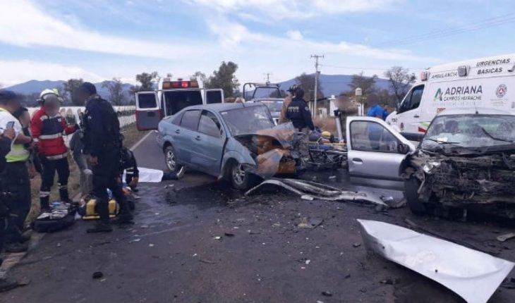 Choque deja 3 muertos y 5 heridos en la rúa Tangancícuaro-Chilchota