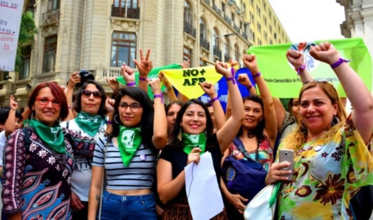 Feministas solicitan permiso a la Intendencia Metropolitana para realizar la gran marcha del 8M