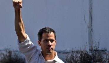 Guaidó se declara “presidente encargado” de Venezuela con el reconocimiento de Trump