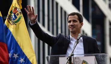 Juan Guaidó se declara presidente interino de Venezuela