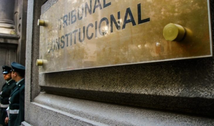 La Moneda cierra la puerta a cambios en el Tribunal Constitucional como condición para reforma en Carabineros