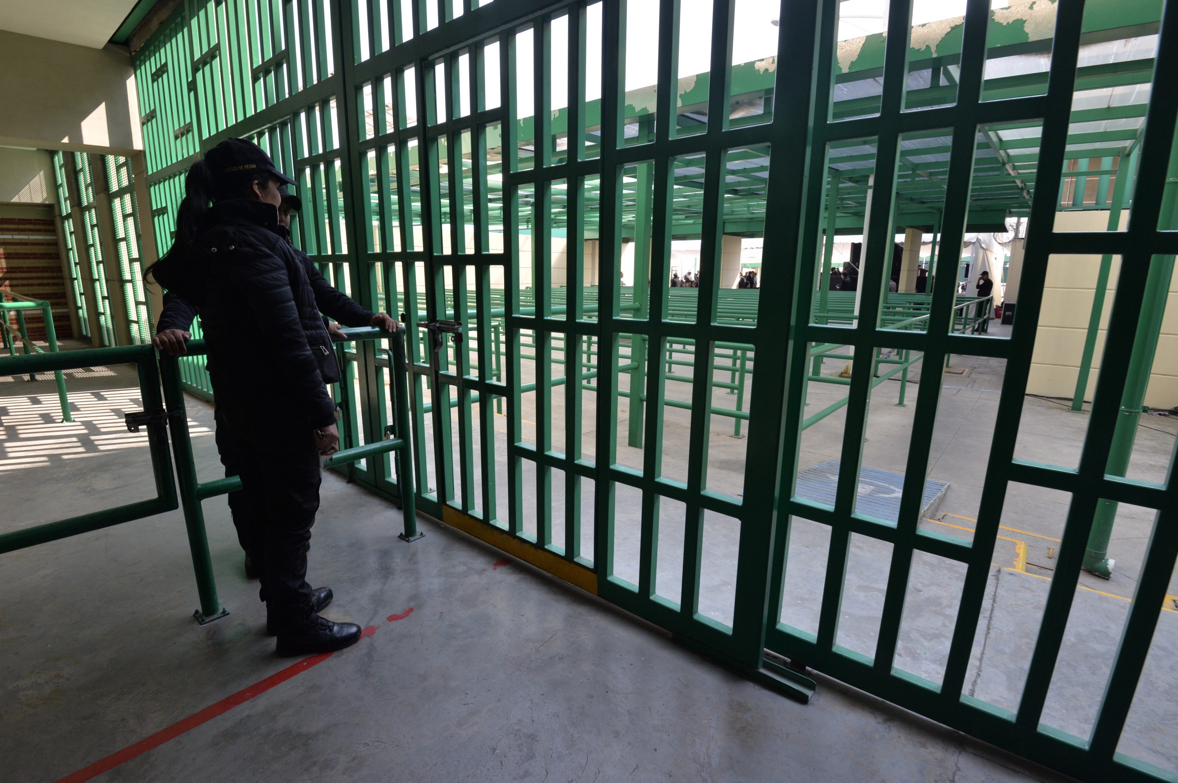 Morena incluye la prisión preventiva en extraordinario sin tener dictamen
