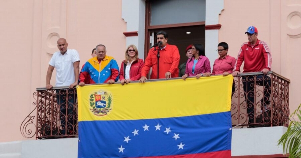 Se caldean más los ánimos: Maduro rompe relaciones con EEUU