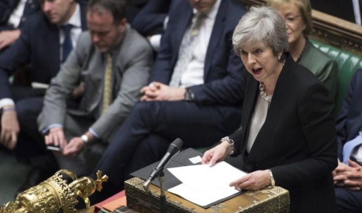 Theresa May busca modificar el acuerdo para el Brexit