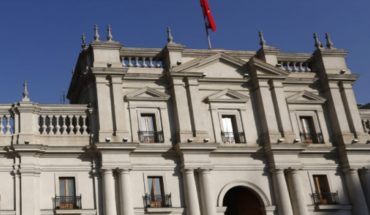 translated from Spanish: Curse of January: repeated libretto of La Moneda security