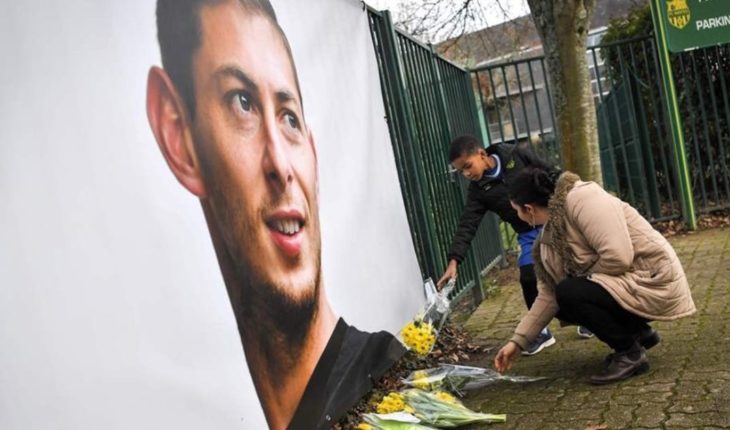 translated from Spanish: Do not continue with the search of Emiliano Sala