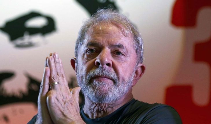 translated from Spanish: Finally, Lula da Silva will attend the funeral of his brother