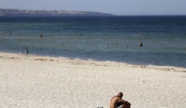 Melbourne hopes the hottest day in a decade