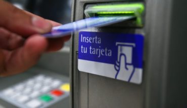 translated from Spanish: Morena will insist on the Senate with bank charges
