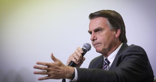 Presidential excandidata says Bolsonaro started to introduce the "Kickback" in Brazil