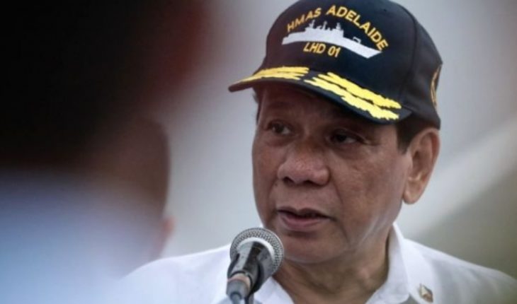 translated from Spanish: The criticism in the Philippines against the President Rodrigo Duterte to assert that he sexually assaulted an employee at home
