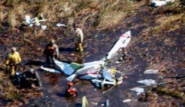 Avión se estrella en bahía de Texas y deja 3 personas muertas