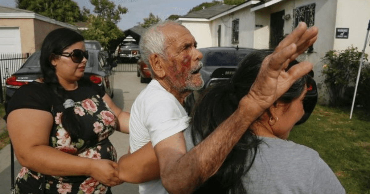 Dan quince años de cárcel a mujer que golpeó a anciano mexicano