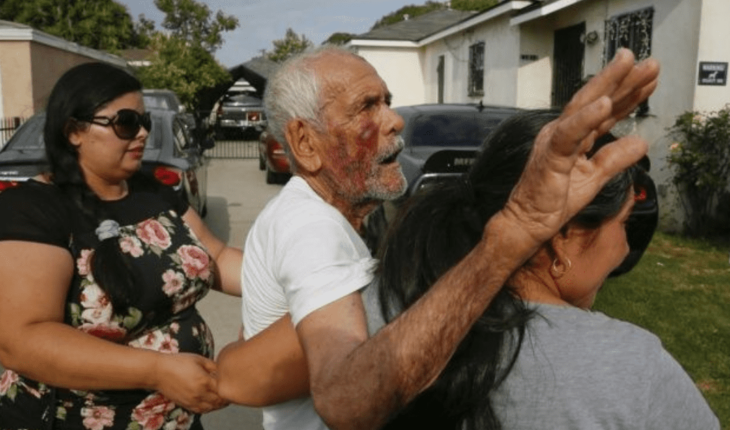Dan quince años de cárcel a mujer que golpeó a anciano mexicano