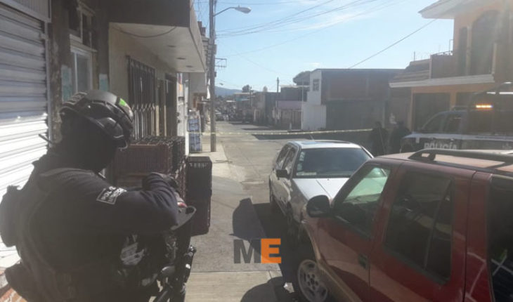 Después de una persecución, joven es muerto a balazos en una casa, el dueño del inmueble también fue asesinado, en Uruapan, Michoacán
