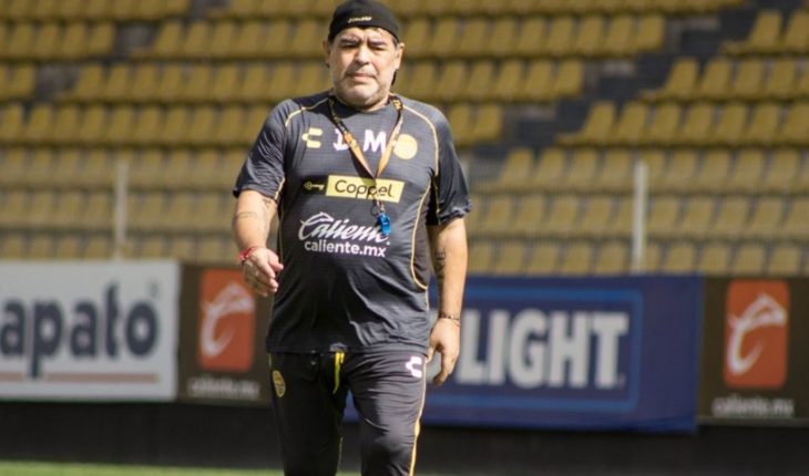Diego Maradona volvió a ser suspendido en México