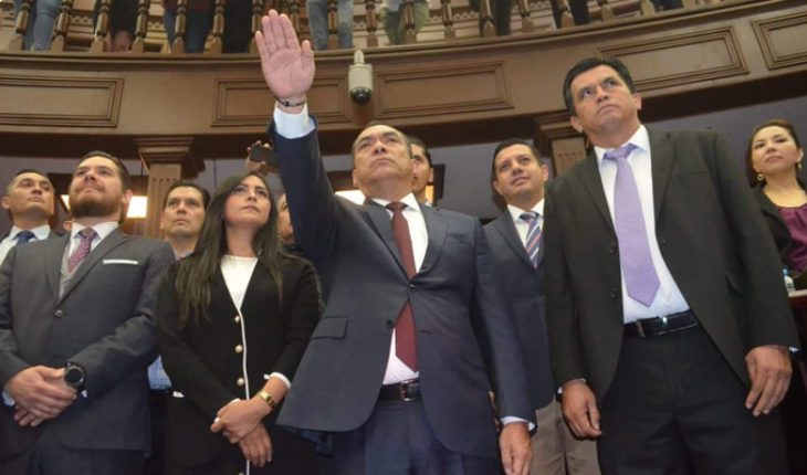 Ex aspirantes a la Fiscalía buscan anular la selección de Adrián López Solís