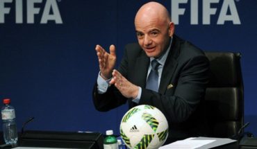 Gianni Infantino seguirá como presidente de FIFA hasta 2023