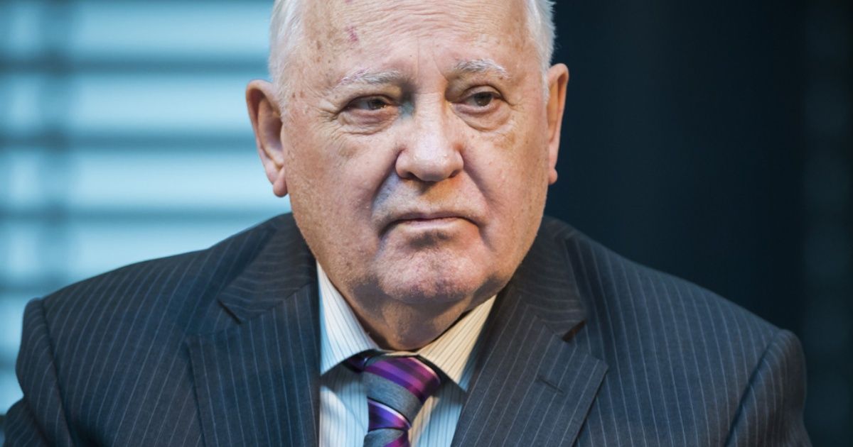 Gorbachov llama a EU a reanudar el diálogo con Rusia sobre armas nucleares