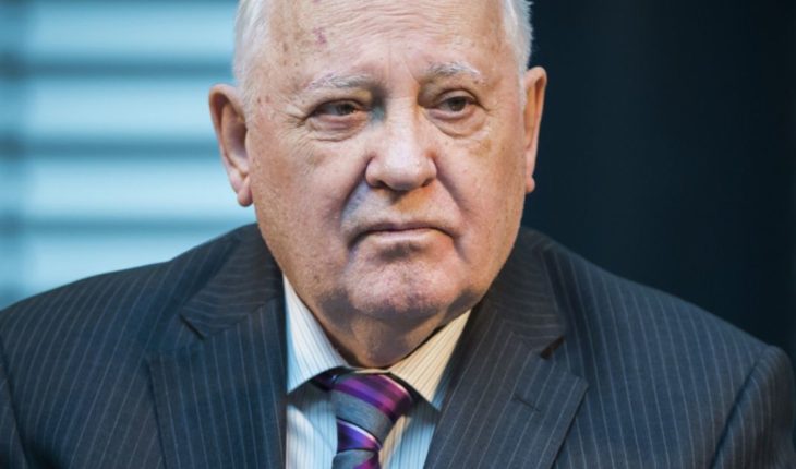 Gorbachov llama a EU a reanudar el diálogo con Rusia sobre armas nucleares