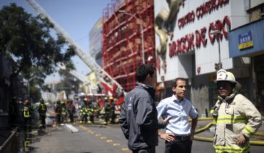 Incendio en Barrio Meiggs: quedan más de 1.000 metros cuadrados con riesgo de derrumbe